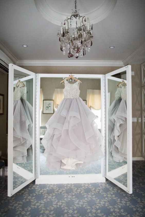 Show your beautiful dresses off!!