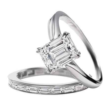 Emerald cut engagement ring