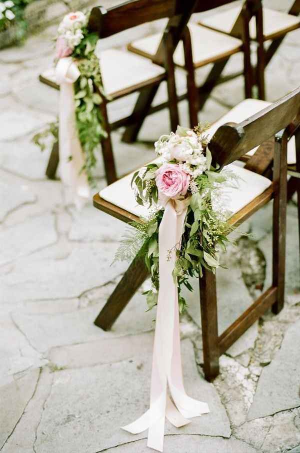 Aisle Decor