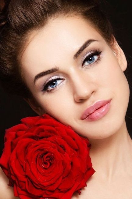 Show me romantic purple makeup ideas!