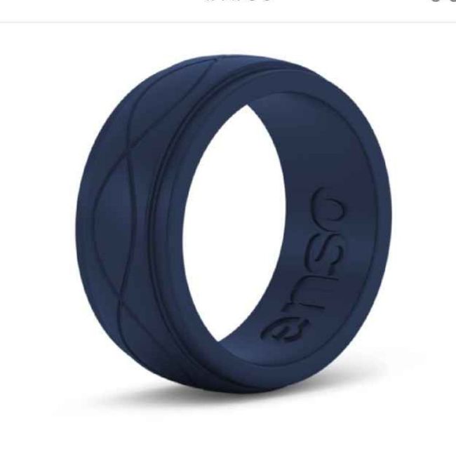 How much was your fiancés ring? Ur mans :) 3