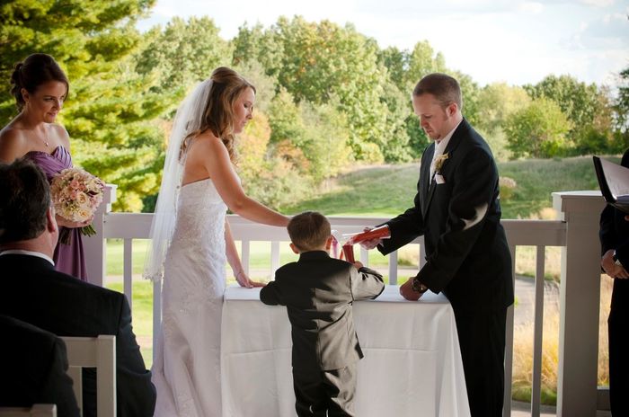 Pro wedding pics... better late than never! (pic heavy)