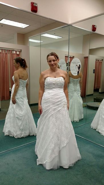 Show off your dress!!