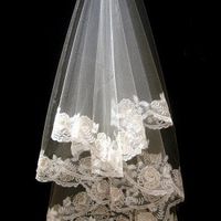Anyone know where I can find a veil like this?