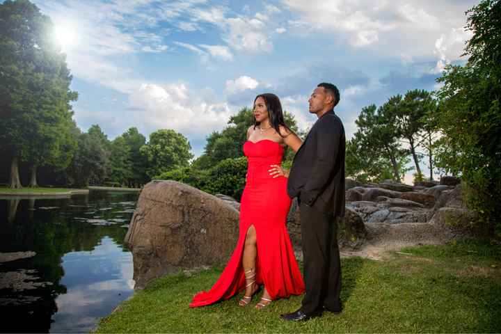 Drop an Engagement Pic with your Date & venue location - 1