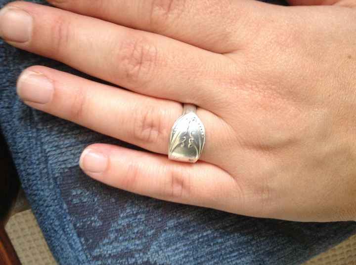 Show me yours!   I can't believe it but when I look at my wedding ring set, pic