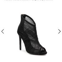 Curious what everyone's wedding shoes look like? - 1