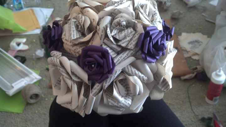 paper flowers? (bouquet and boutonnieres)