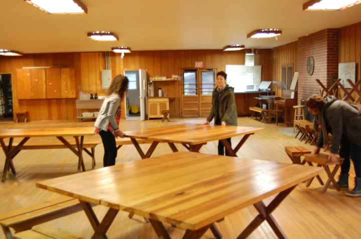 Should I use table linens?