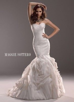Thursday dress porn