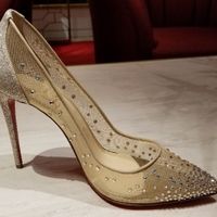 "Blush"ing brides! Let's see those blush colour wedding dresses! - 4