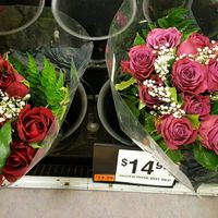 Which color for a rose bouquet?