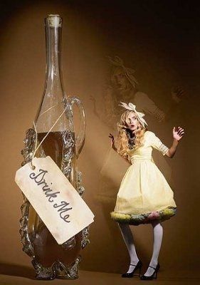Calling Google Queens: Alice In Wonderland