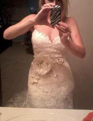 BRIDES...I want to see your DRESSES!!!~~~~