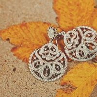 I FINALLY got my wedding pictures!!!!~~~~~