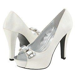 Ok It's Official- Im Not a David's Bridal Bride!