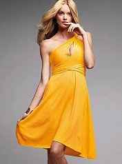 I need some dress help please