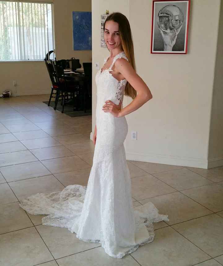 Ok ladies... Drop a pic of your BEAUTIFUL DRESSES