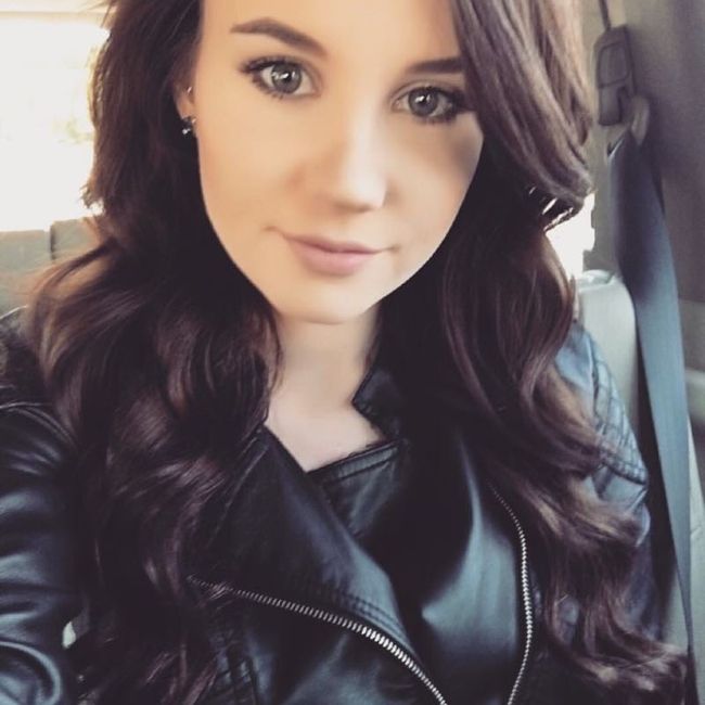 It's Friday! Drop a selfie!