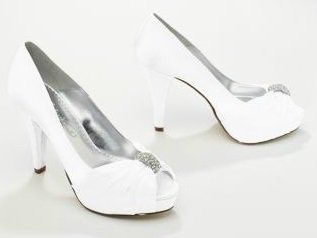 any one get shoes from Davids Bridal?