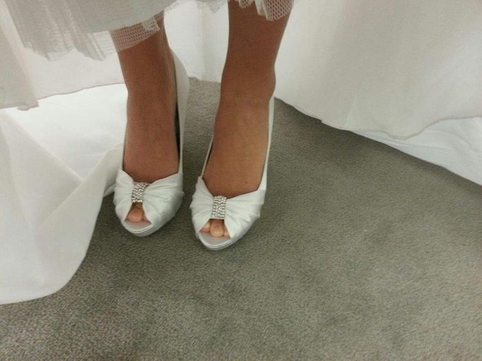 any one get shoes from Davids Bridal?
