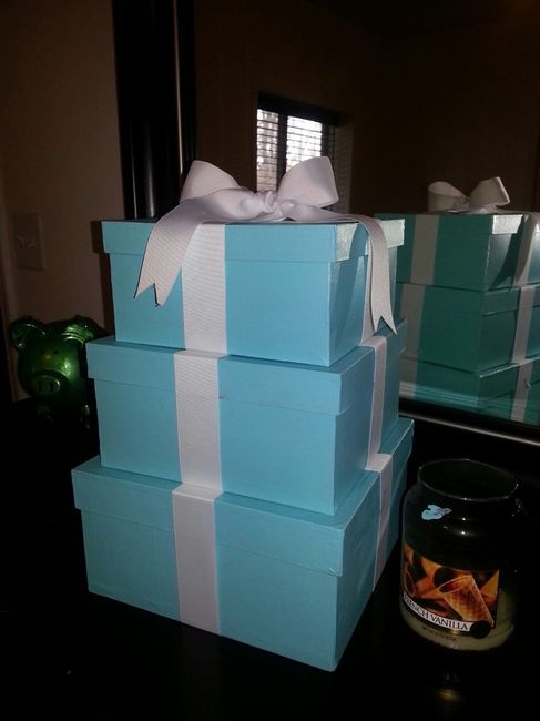 My DIY centerpiece and favors
