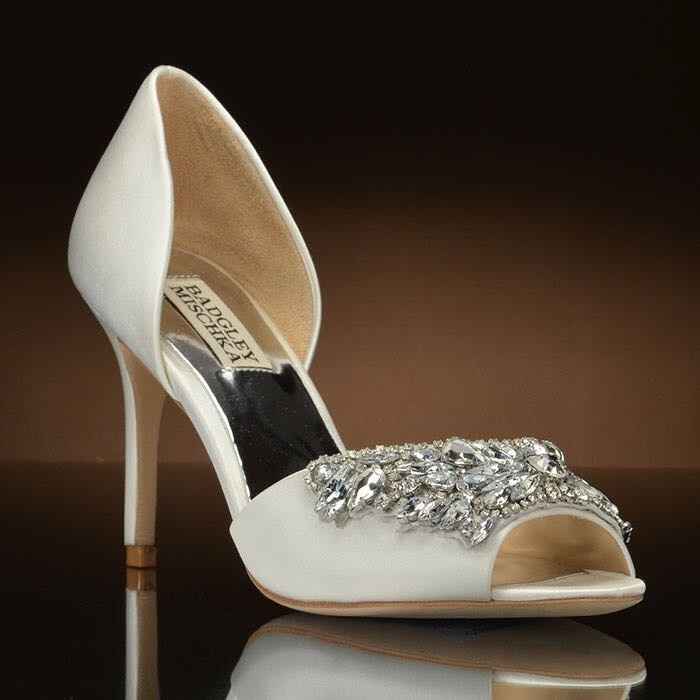 Show us your Bridal Shoes!!