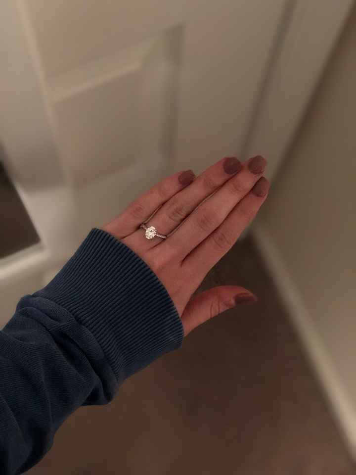 What shape is your engagement ring? 💍 - 1