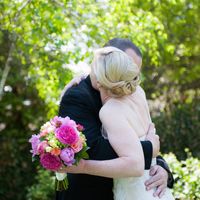 The Debate Between First Look and The Aisle!!!