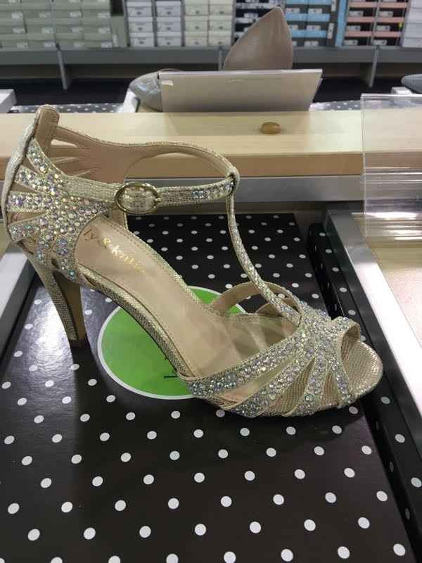 Show me your shoes!