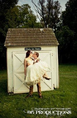 BACK AND MARRIED!!! PICS!