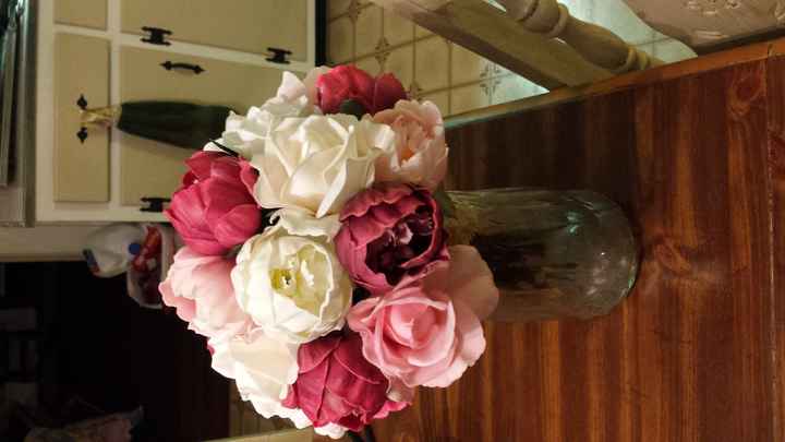 Anyone use fake flowers for bouquet? Afloral.com?