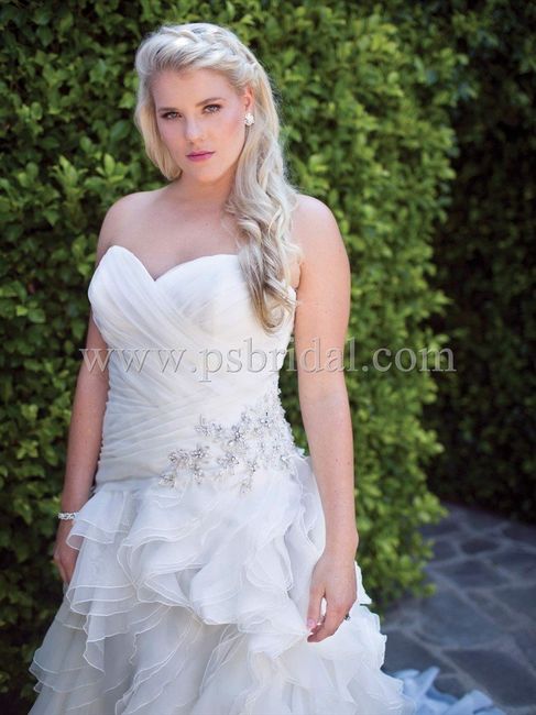 Share the story of how you found your Wedding Dress! *pics*