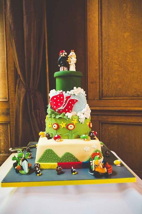 What did/will your wedding cake look like?