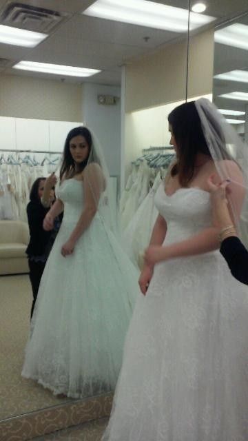 Where are my plus size brides?