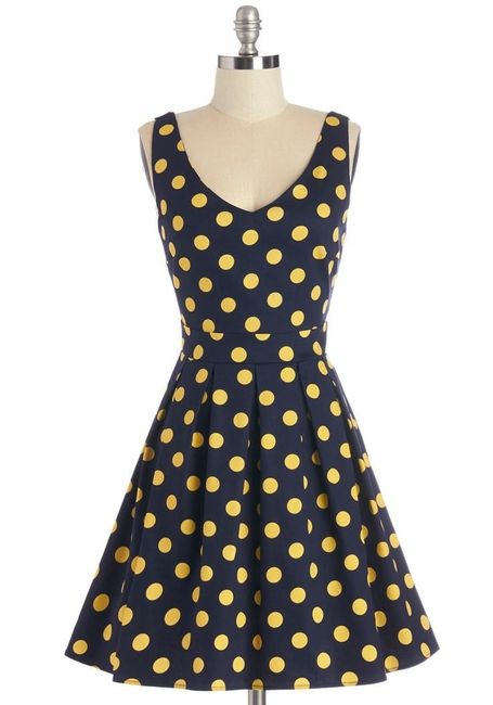 Poll: Which dress for e-pics?