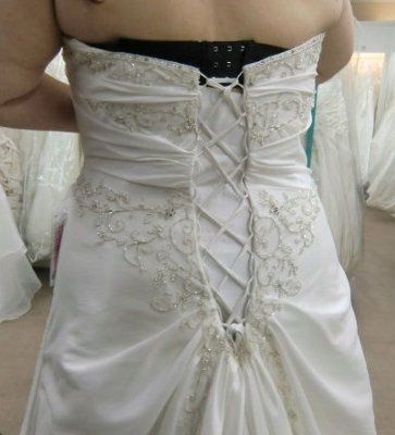 My Dress!! (Pics)