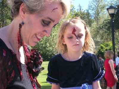 Zombies & Survivors Themed Wedding (PICS)
