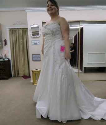 My Dress!! (Pics)