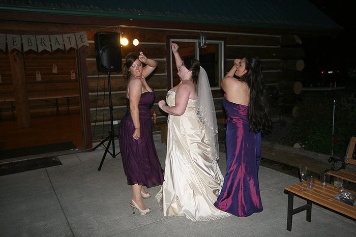 is anyone else wearing a traditional veil?