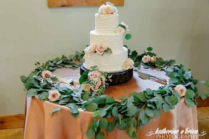 Aisle decor help needed!!! @Centerpiece maybe?