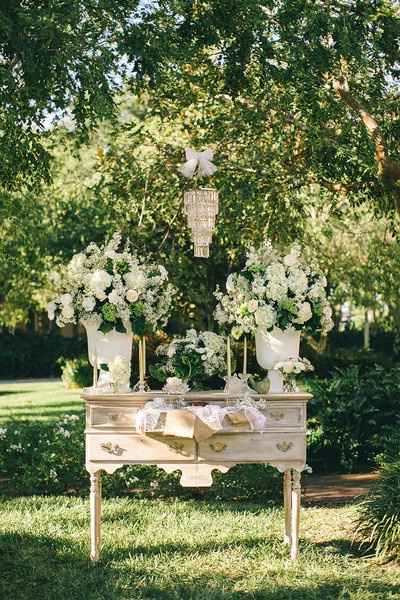 Unique ceremony backdrops ~ which one?!