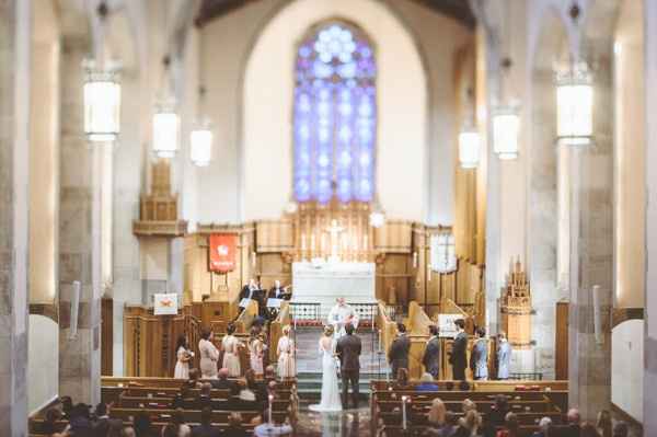Indoor or outdoor ceremony?
