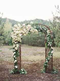 Floral ceremony arches: Which one??
