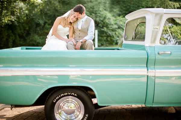 How are you & your wedding party getting to the ceremony??