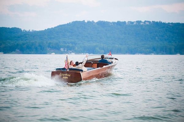 How are you & your wedding party getting to the ceremony??