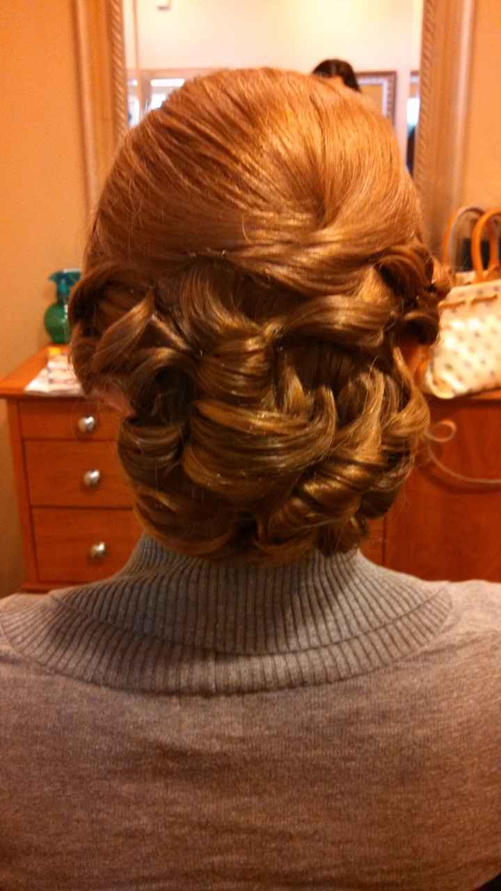 Dress fitting, hair and makeup trials: done! (pics)
