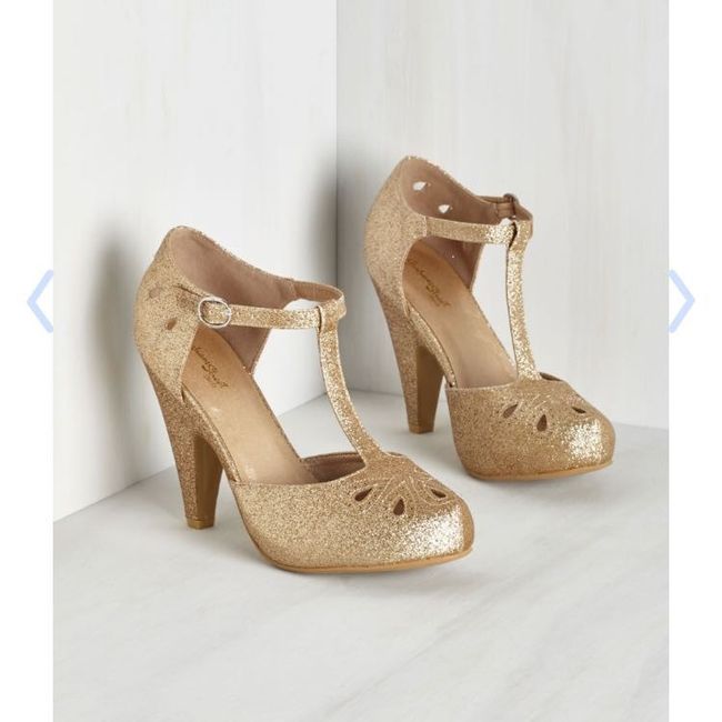 Show off your shoes ladies.