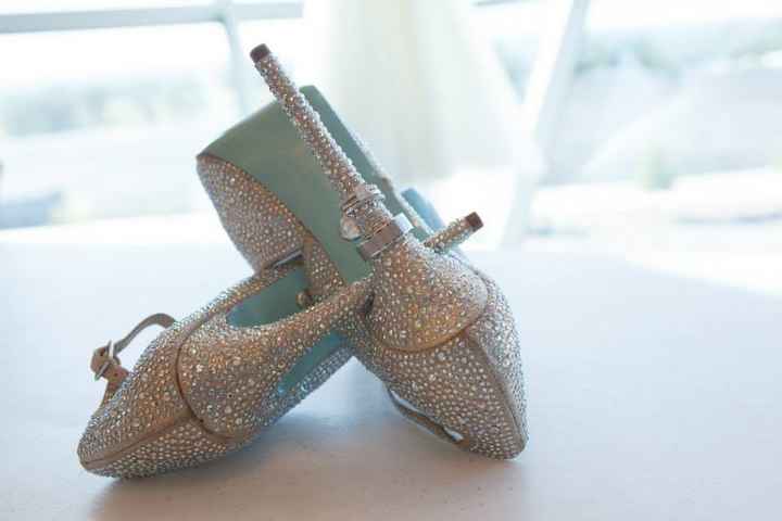 Show me your shoes, ladies!!!