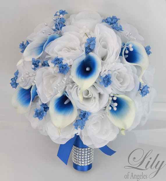 White flowers with ivory dress..is it okay??